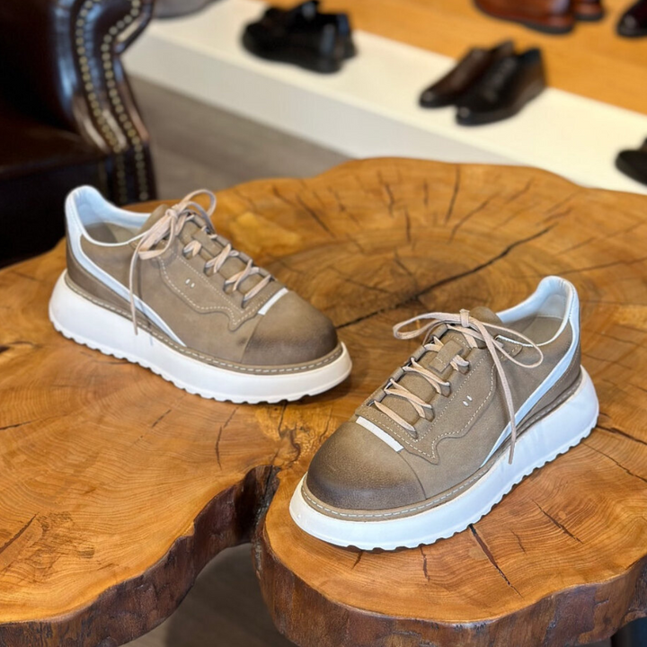 Douglas – Trainers with Chunky Leather Sole