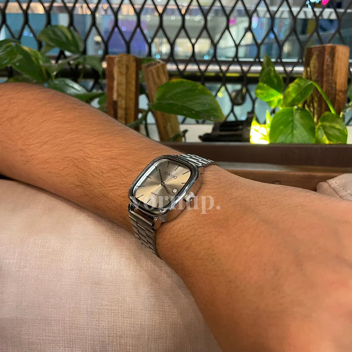Casual Vintage Watch – Classic Analog Style | 2024 Limited Edition